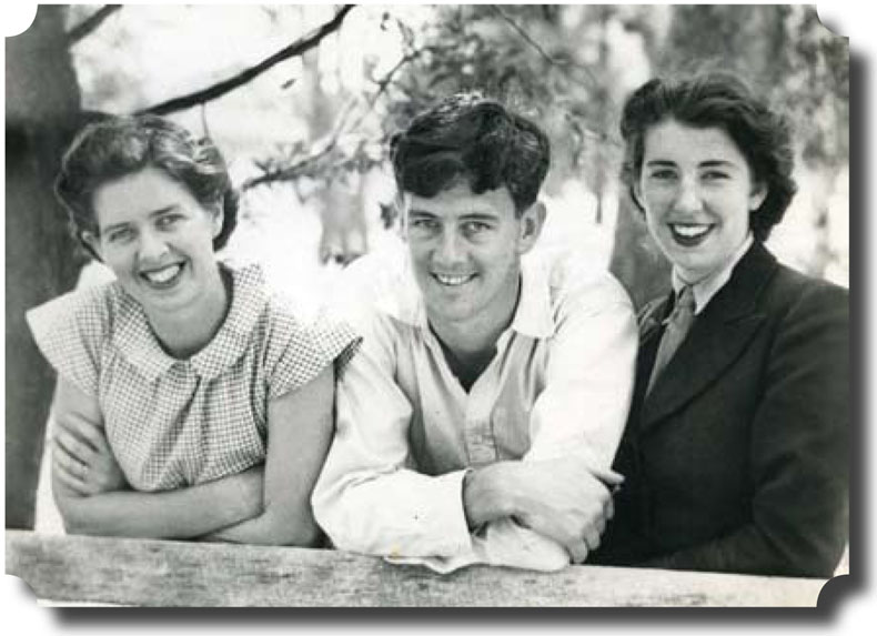 2. Pam, Peter and Titia Knox